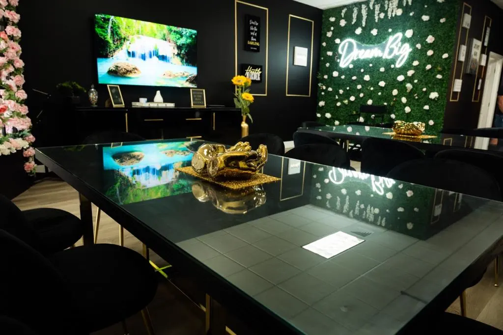 Empire Beauty Academy — Beauty salon in Hollywood